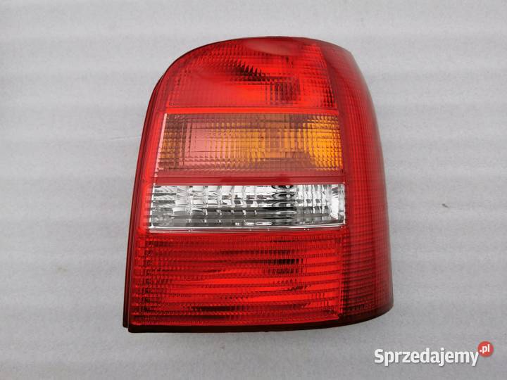 Lampa Prawy Tył Tylna Prawa Audi A4 B5 Avant osobowe Wyszków