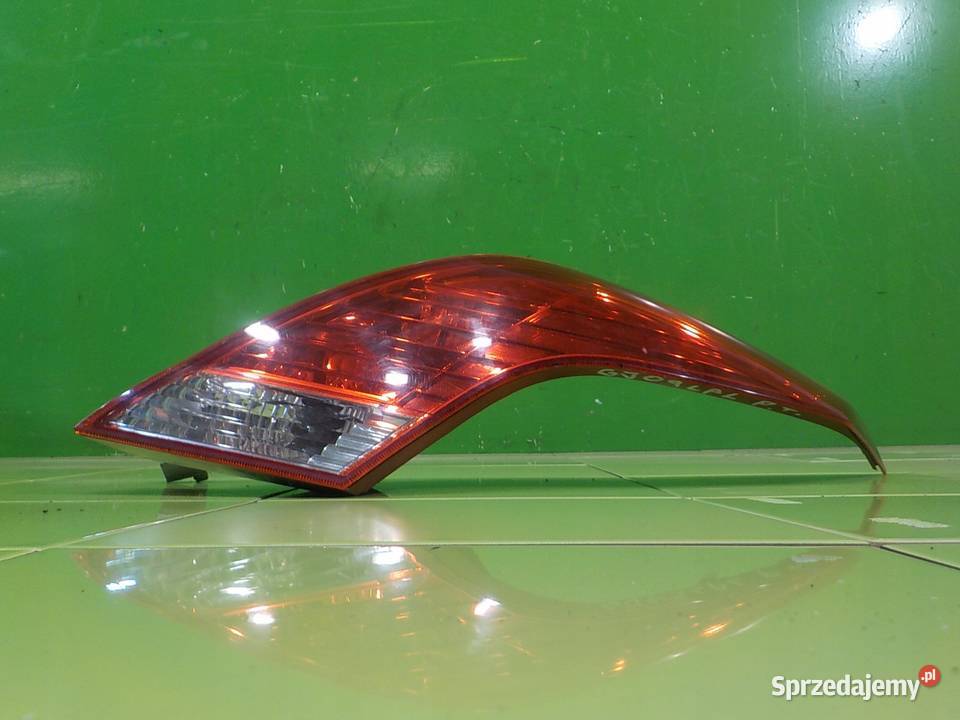 FORD FOCUS MK2 LIFT 20 B 09r CC lampa prawa tyl