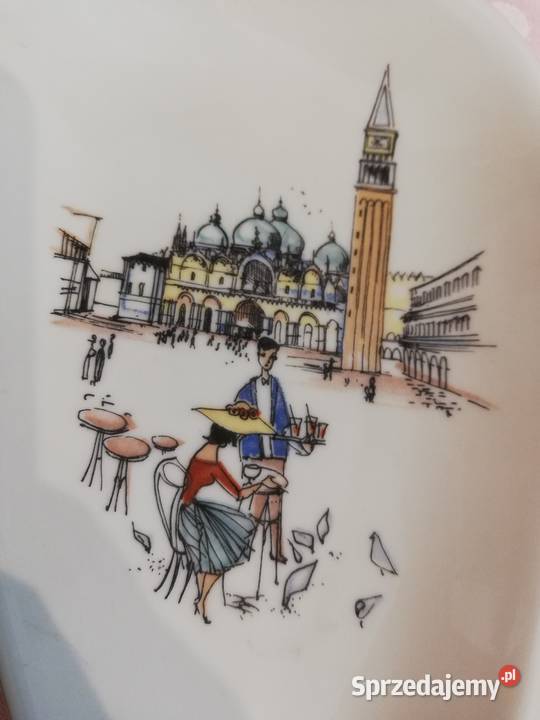 Paterka ze sceną sygnowana porcelana ecru Porcelana i szkło Gorlice