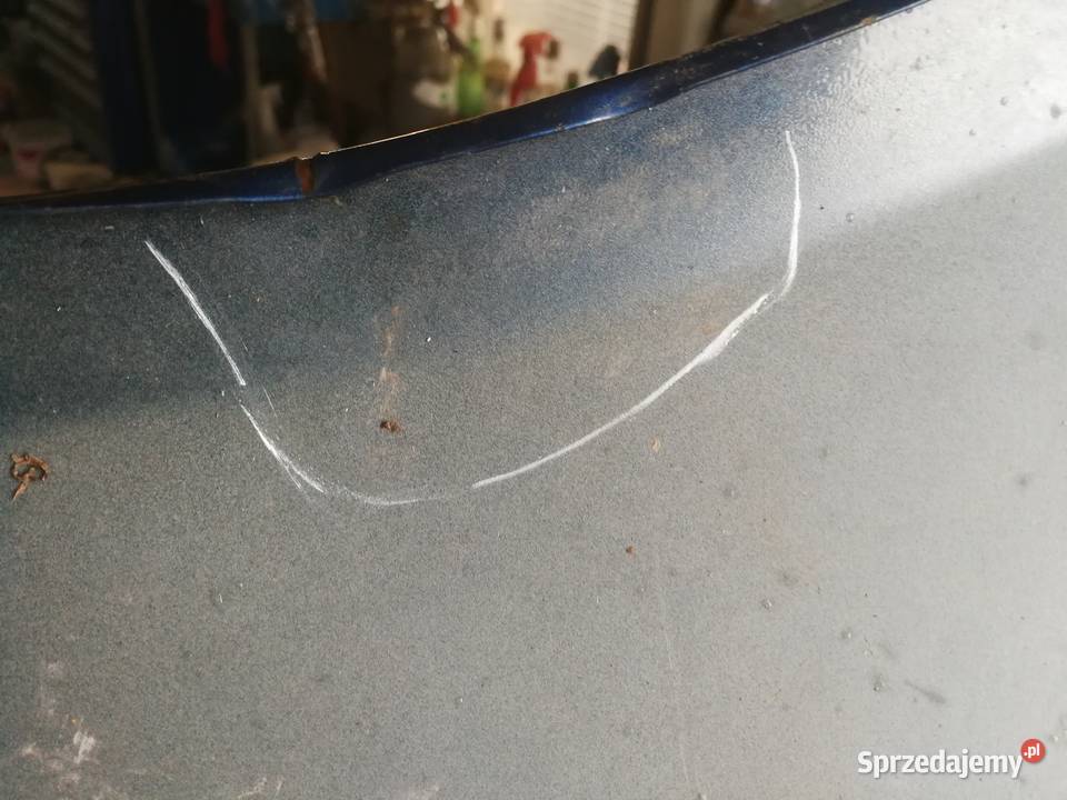 Audi A3 błotnik uszkodzony Górno