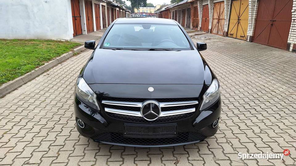 Mercedes A180 Urban Piękny Stan wielofunkcyjna kierownica