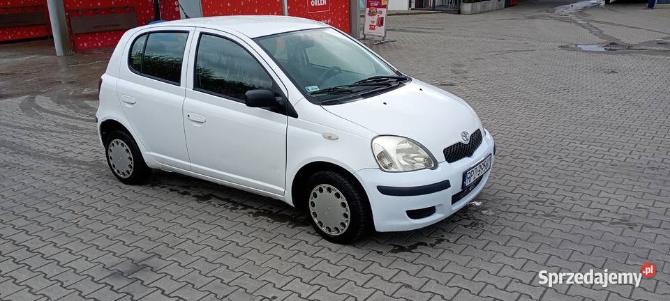 Toyota Yaris 2004 D4D  14 diesel nieuszkodzony Łańcut sprzedam