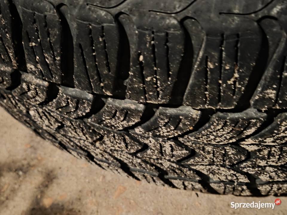 Opony zimowe dębica frigo 22545 r17 17 Kielce sprzedam