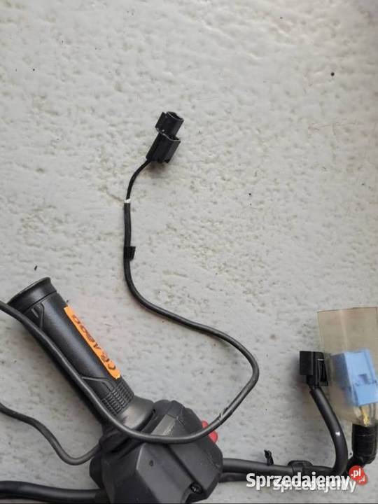 Honda CB 1000 R SC 80 2020 PRZEŁĄCZNIK PRAWY