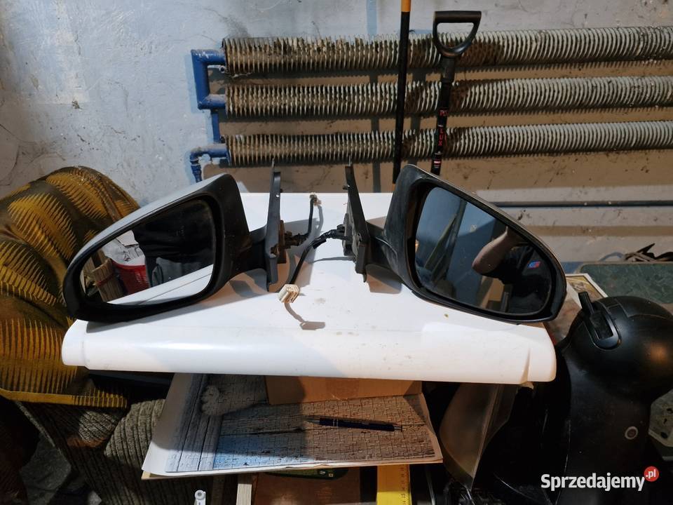 Toyota Yaris III Lusterka lampy i inne Pozostałe