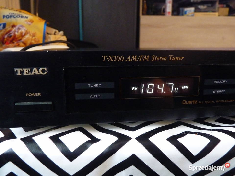 Pięknie zachowany tuner TEAC TX100 Pozostałe Sieradz