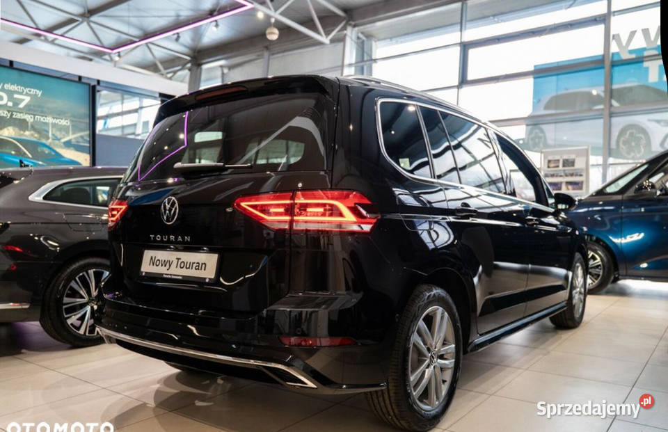 Volkswagen Touran 2024r 1wł bezwypadkowy serwis Częstochowa