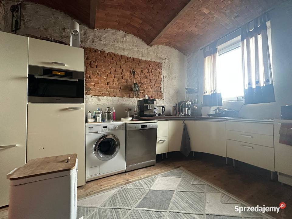 Mieszkanie LOFT pracownia usługi salon przy trasie Bielany Wroclawskie