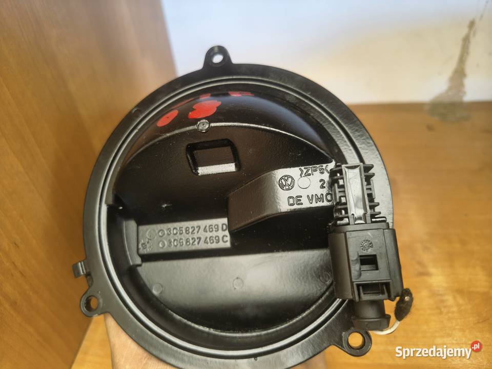 Oryginalna klamka klapy bagażnika VW Golf 5 Klamki