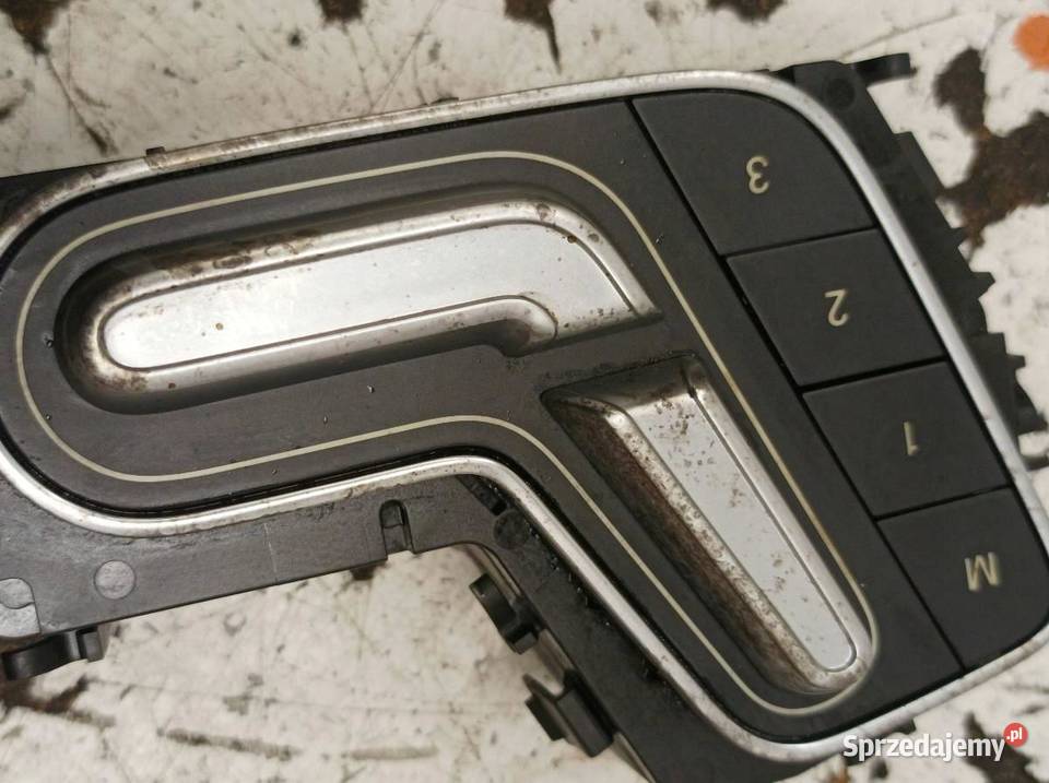 PRZEŁĄCZNIK FOTELA LEWY PRZÓD A1779056500 Panele sterowania, przełączniki