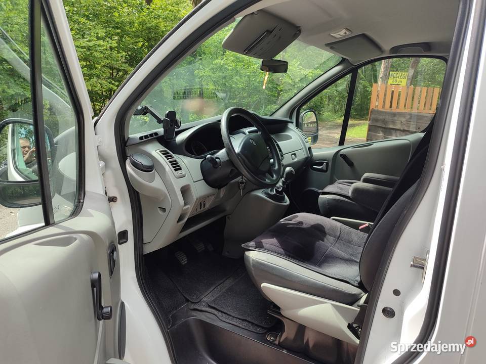 Renault Trafic 2012r 20DCi115 EURO 5 salon centralny zamek