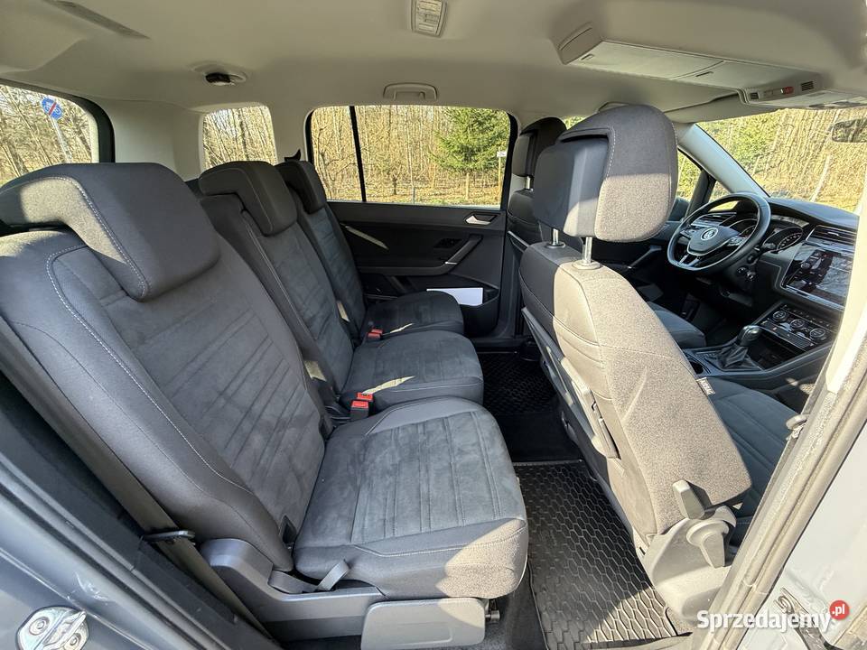 Vw Touran 2020r 15 Benzyna 150 Salon ASO I 4/5