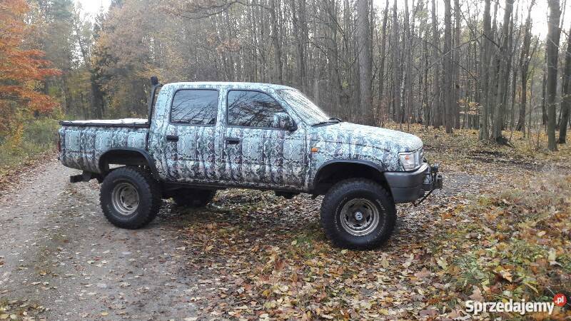 Toyota hilux 4x4 24 td 2001r warmińsko-mazurskie Biskupiec-Kolonia Druga