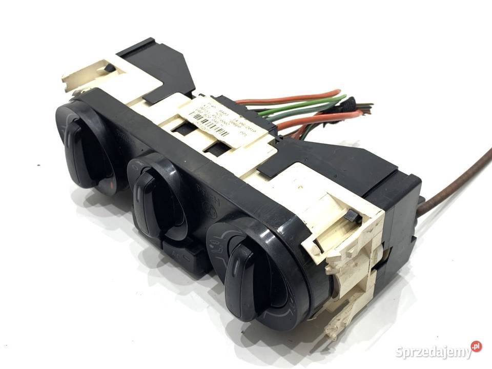 PANEL STEROWANIA NAWIEWU VW POLO V 6R0820045H osobowe sprzedam