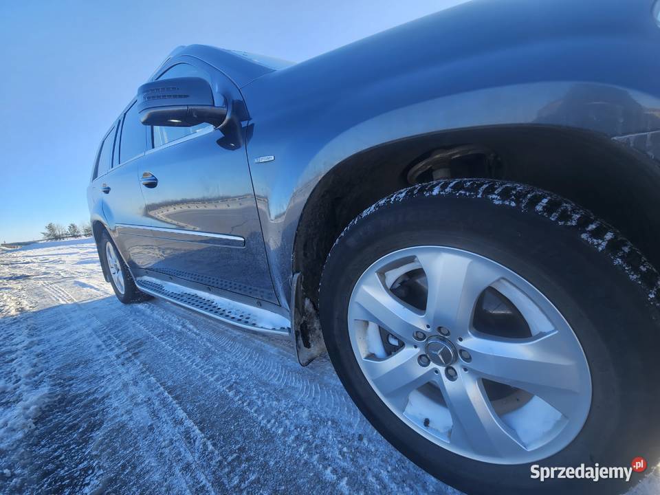 Mercedes GL 350 4 x 4 terenowy 7 os Hak