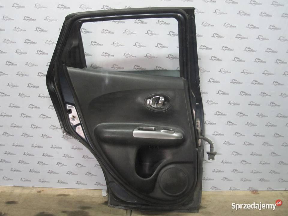 NISSAN JUKE 11r drzwi lewe tył