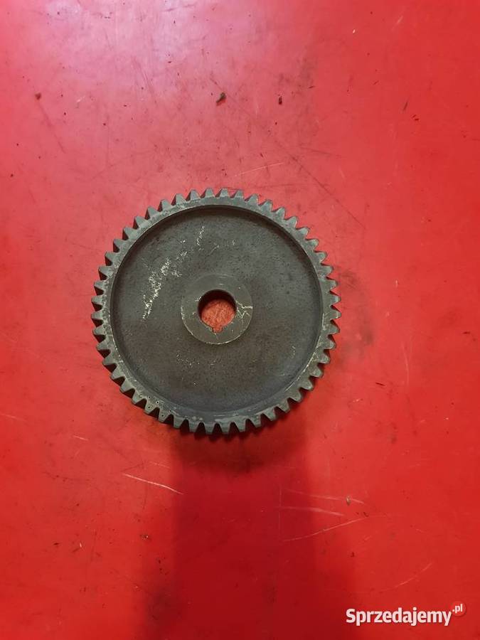 82004001 Koło zębate wałka rozrządu URSUS C385