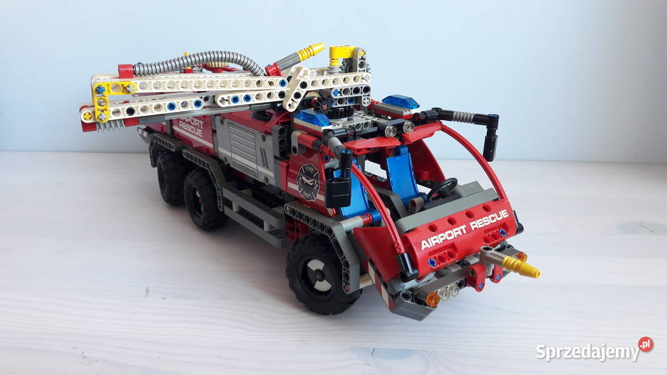 Lego Technic 42068 1016 Airport Rescue Vehicle Plastik  Głuchołazy sprzedam