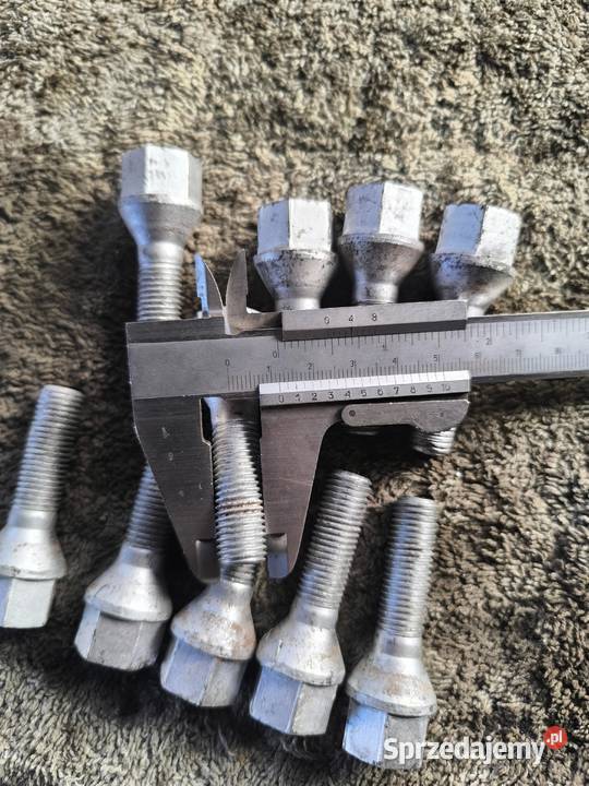 ŚRUBY SZPILKI DO KÓŁ M12x15 Długość gwintu 40 mm