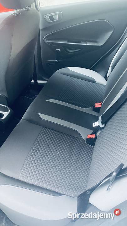Ford Fiesta 2015 100 10 benzyna zadbany Strzyżyno