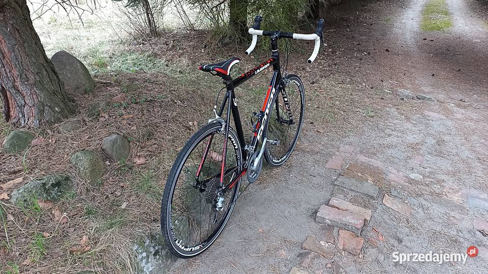Alu Rower Szosowy Kolarka Szosa Kolarzówka Sensa Wołów