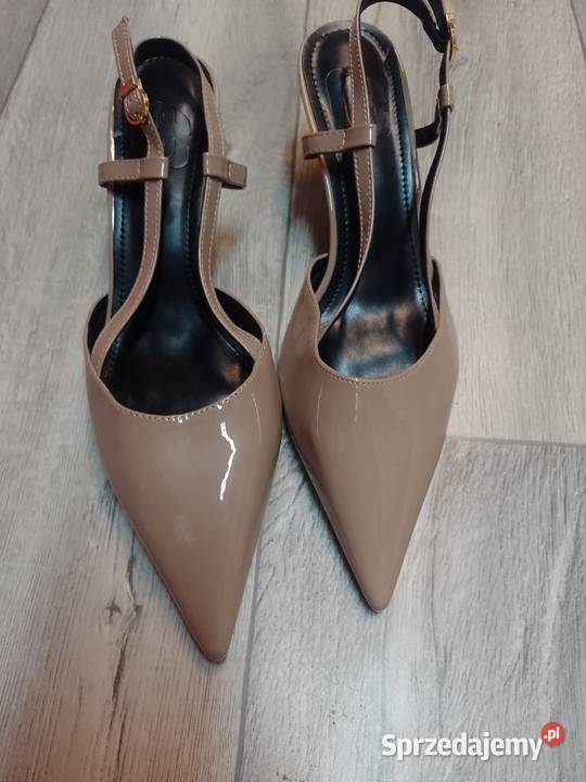 43 Beżowe czółenka wieczorowe z odkrytą piętą Kraków