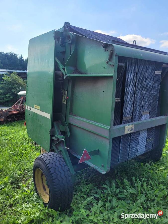 Prasa rolująca JOHN DEERE 545 Rolujące (belujące) Przyrów