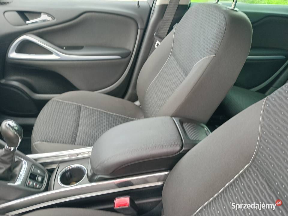 Opel Zafira Tourrer 2016 14 Turbo benzyna gaz klimatyzacja Zafira Słomniki