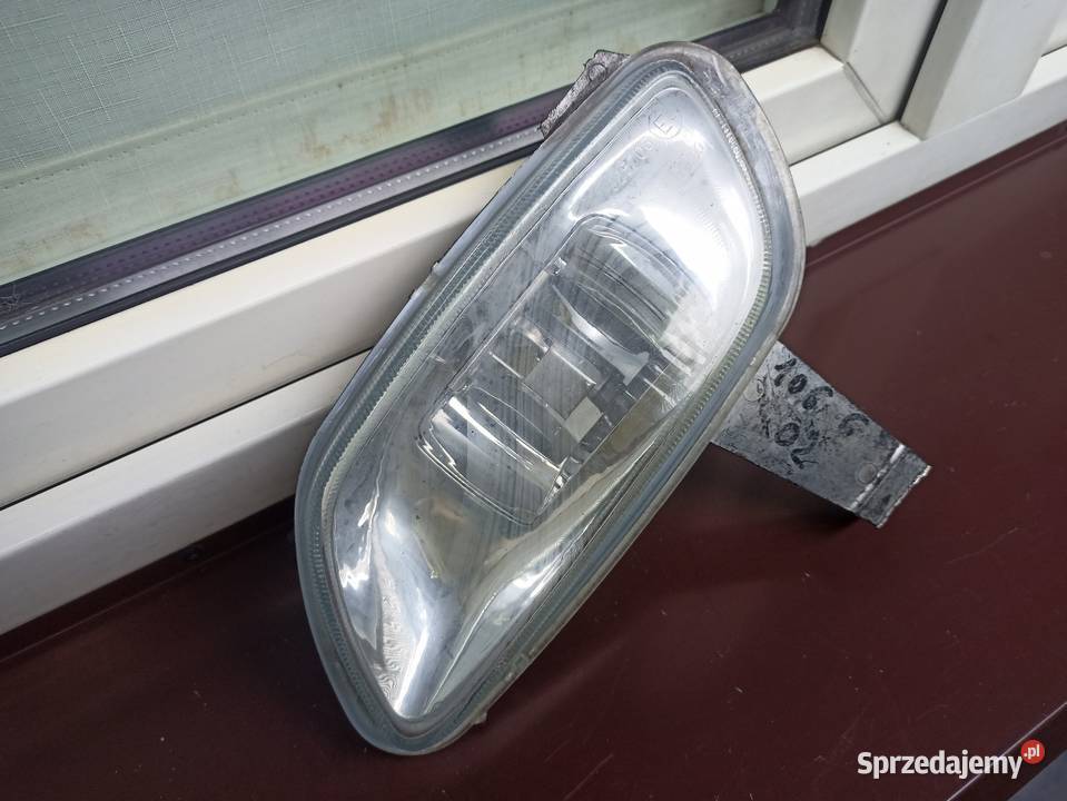 Peugeot 106 LIFT FL halogen lewy lampa