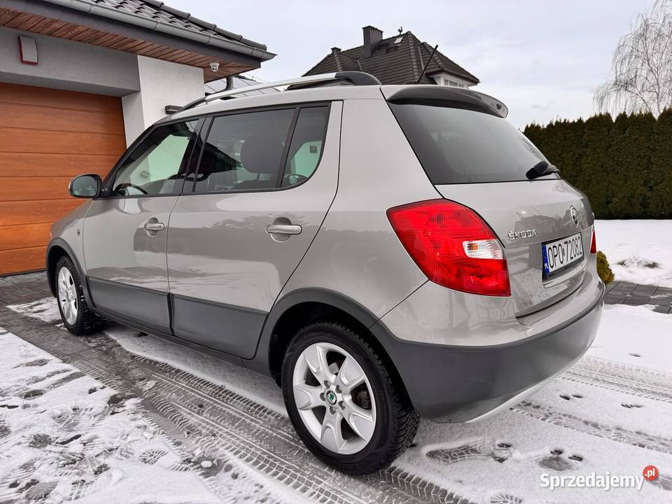 Skoda Fabia SCOUT 12 86 94 FULL nieuszkodzony Pokój