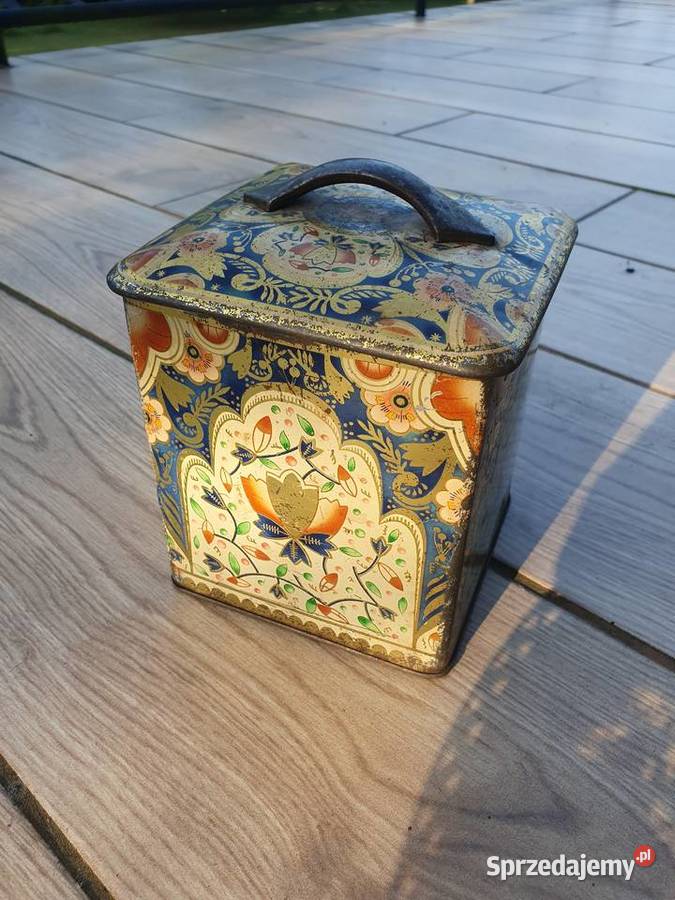 Stara metalową puszka na kawę Myszków