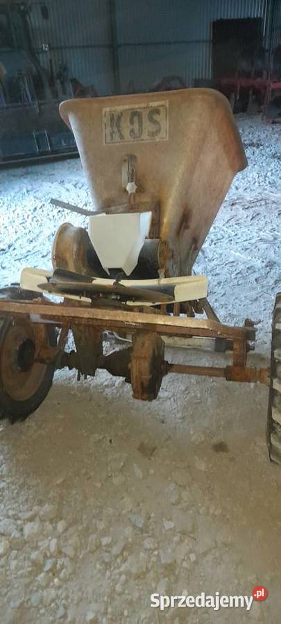 Sprzedam maszyny rolnicze przyczepy i ciągniki Nałęczów