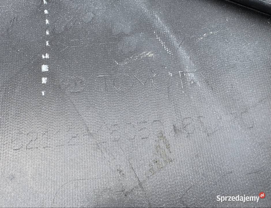 Narożnik zderzaka przód prawy rh Toyota Corolla Międzychód