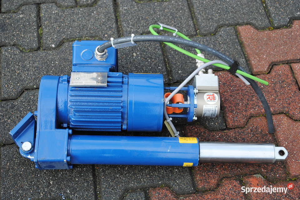 Siłownik elektryczny z silnikiem 012kw 700obrmin