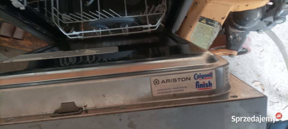 zmywarka do zabudowy Ariston 45 używana Nawojowa
