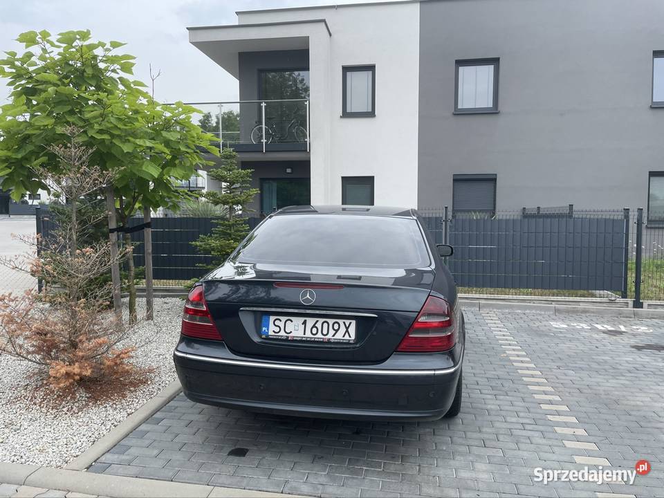 Mercedes w211 22 Cdi 2006 super stan aluminiowe felgi Częstochowa