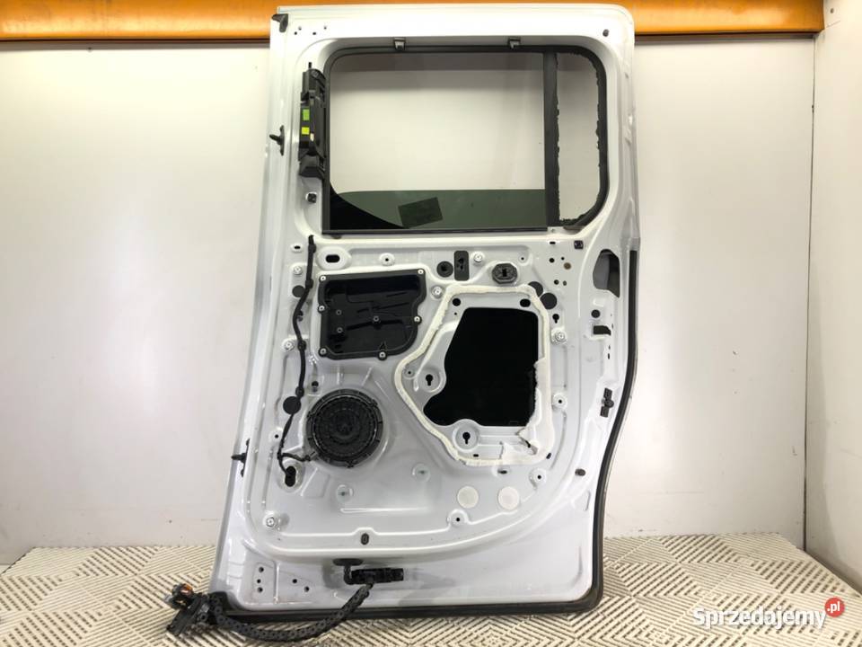 DRZWI PRAWY TYŁ TOYOTA PROACE Van minibus osobowe