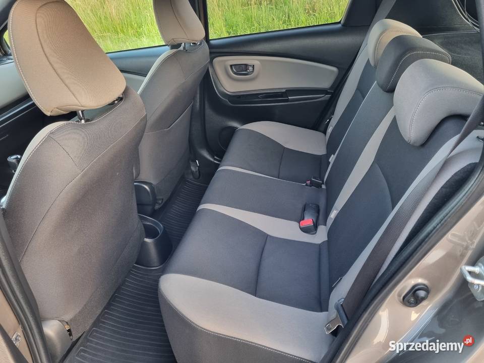 Toyota Yaris Selection 133 Benzyna 99 elektrochrom. lusterko wst. Sędziszów Małopolski