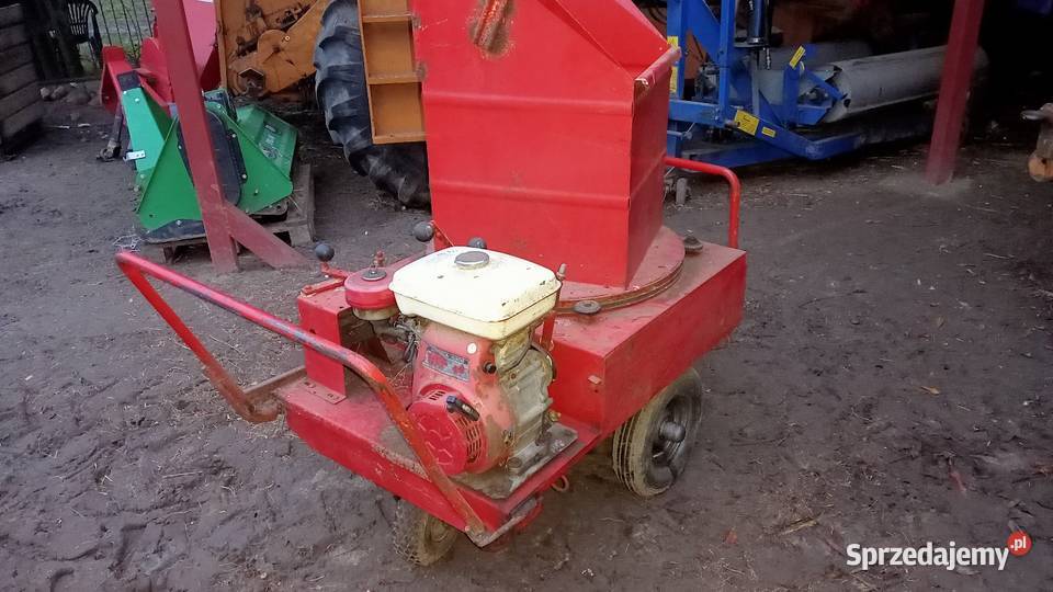 Ścielarka sieczkarnia paszowóz rozdrabniacz