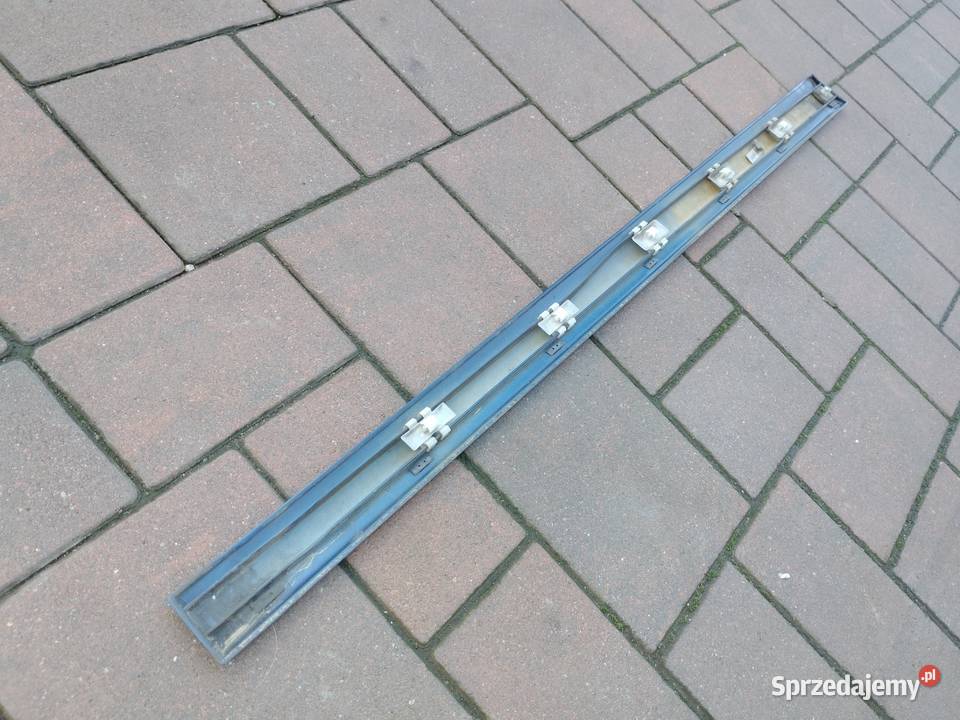 Listwa drzwi lewy przód Mercedes w203 osobowe Witkowo