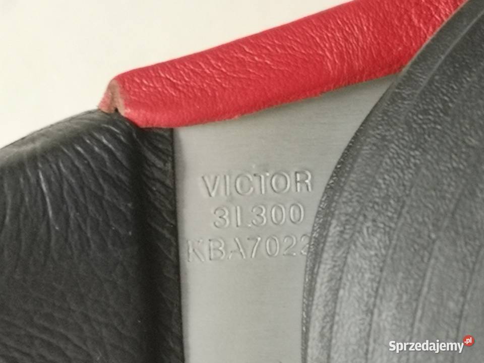 Skorzana sportowa kierownica z naba Victor Kętrzyn