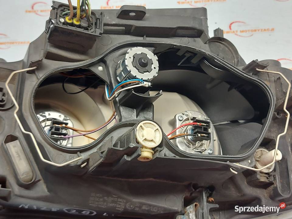 BMW 1 E82 11r lampa lewa przód 7263641 ANGLIK