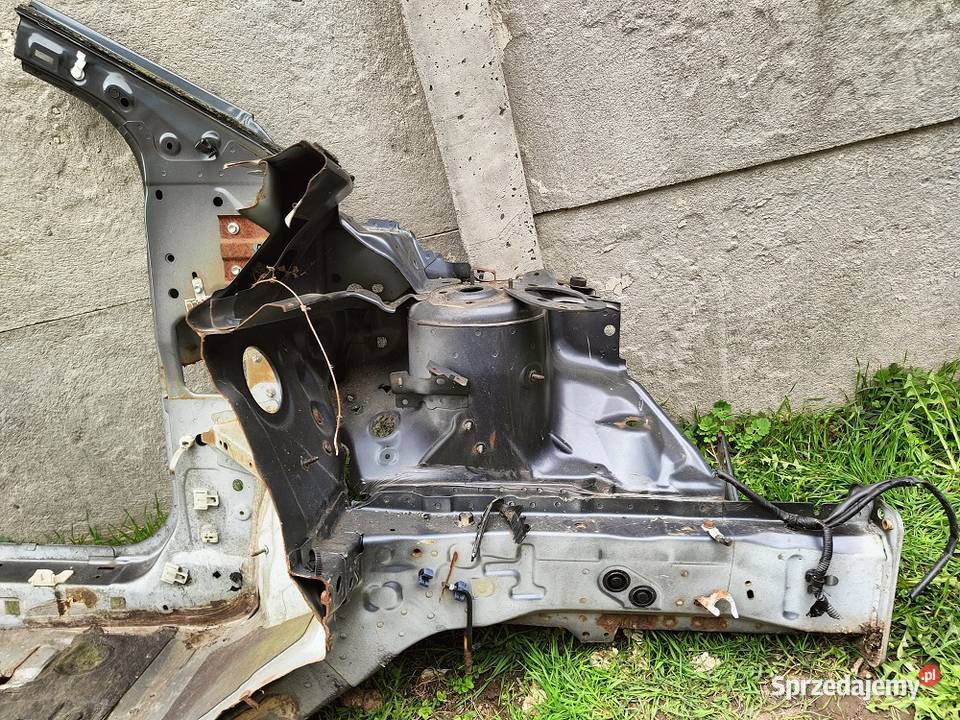 PODŁUŻNICA ĆWIARTKA LEWA PRZÓD MAZDA 3 BM III osobowe Zielęcice