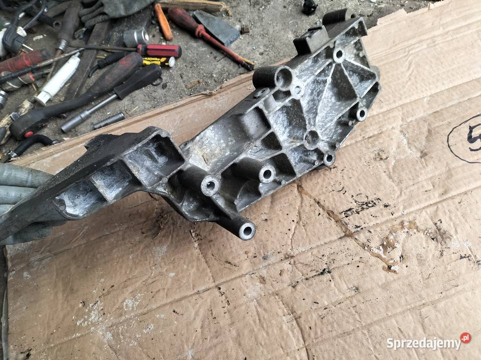 Volvo S60 S70 S80 XC90 V70 9497106 Uchwyt Łapa Kamień-Kolonia