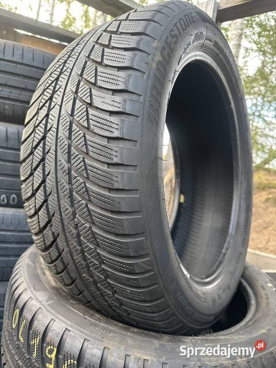 Opony zimowe 22550R17 RSC Bridgestone 4x6mm