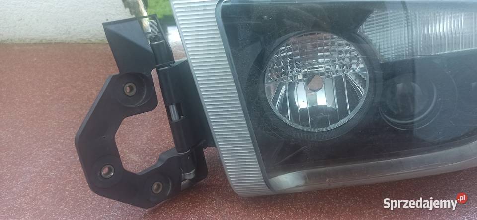 RENAULT PREMIUM DXI LAMPA LEWA PRZEDNIA LEWY Lampy przednie małopolskie