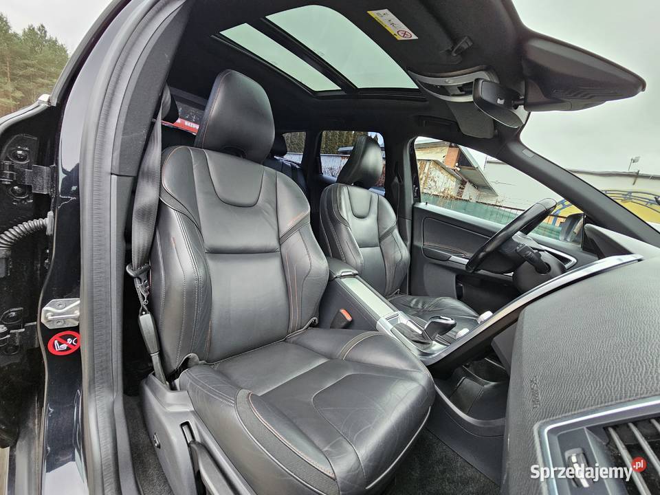 VOLVO XC60 OCEAN RACE 20Diesel 181 Niski czarny Poniatowa