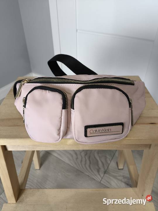 Torebka damska nerka mała Calvin Klein pudrowy