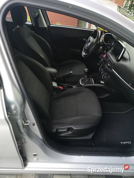 FIAT TIPO HTB 14 TJET LOUNGE Hatchback śląskie sprzedam