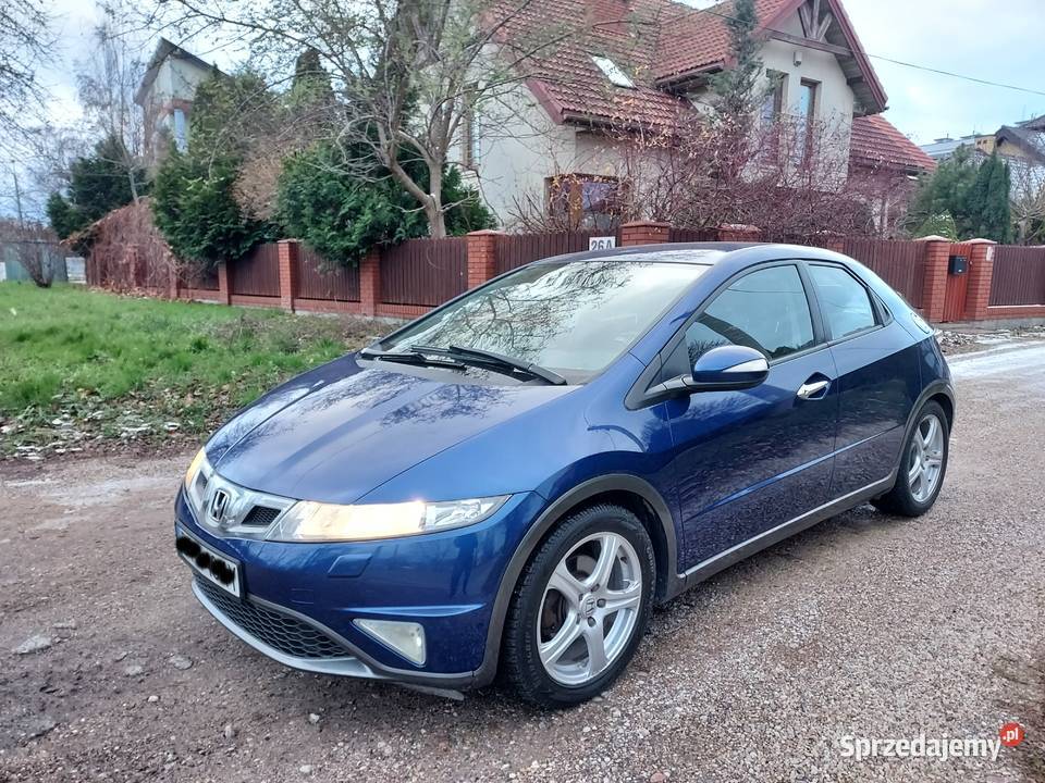 Honda civic 2011 14 benzyna zadbana bezwypadkowa sprzedam